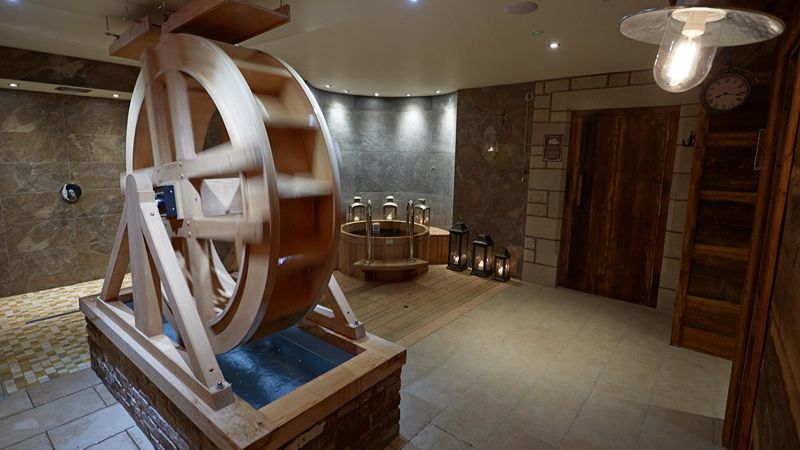 Three Horseshoes Country Inn & Spa, room with private jacuzzi, photo 3