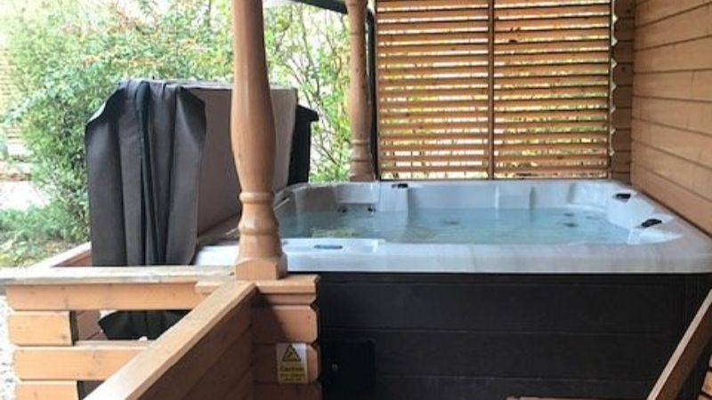 Whinstone View Lodges