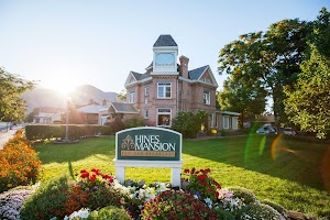 Hines Mansion Bed & Breakfast place picture