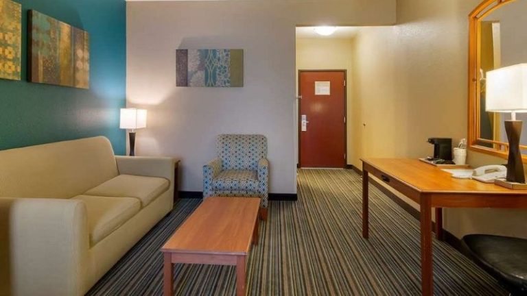Best Western Governors Inn & Suites