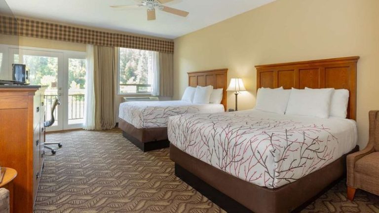 Best Western Lodge At River’s Edge