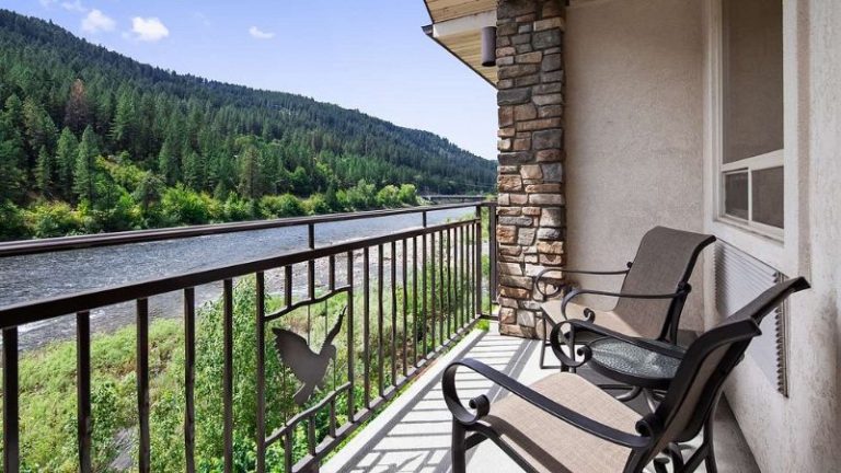 Best Western Lodge At River’s Edge
