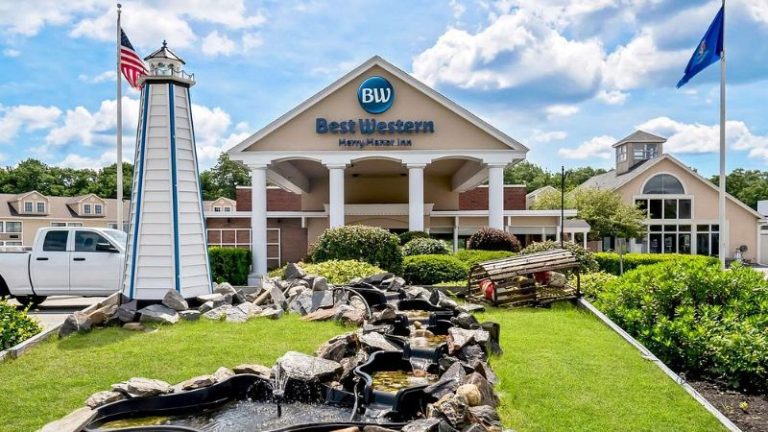 Best Western Merry Manor Inn