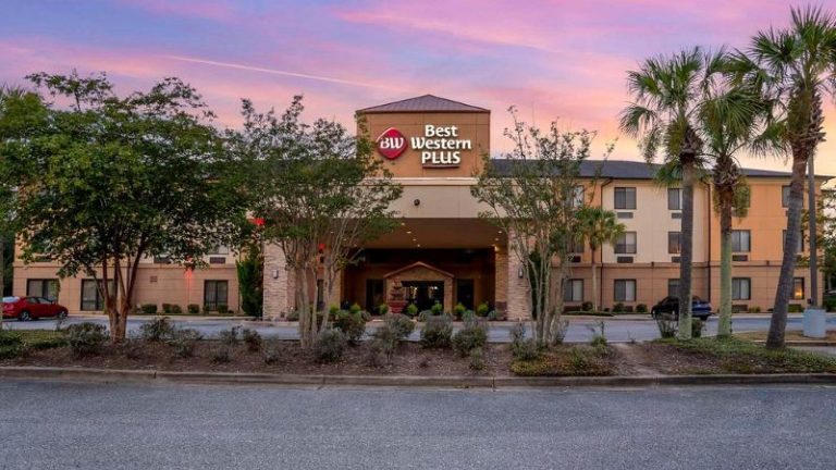 Best Western Plus Daphne Inn & Suites