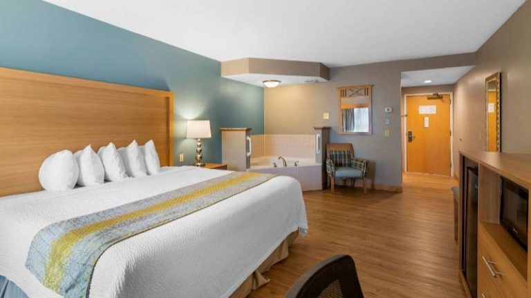 Best Western Plus Executive Court Inn & Conference Center
