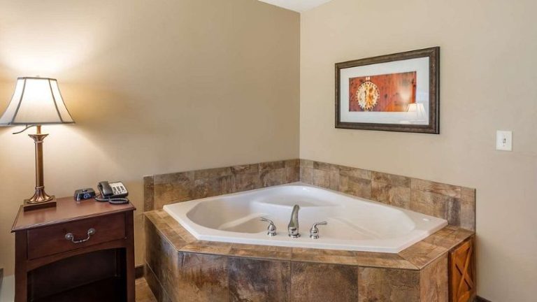 Best Western Plus Intercourse Village Inn & Suites