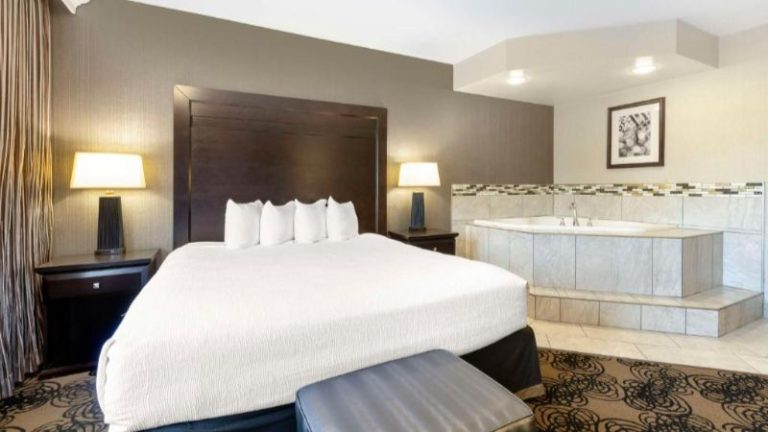 Best Western Plus Midwest Inn