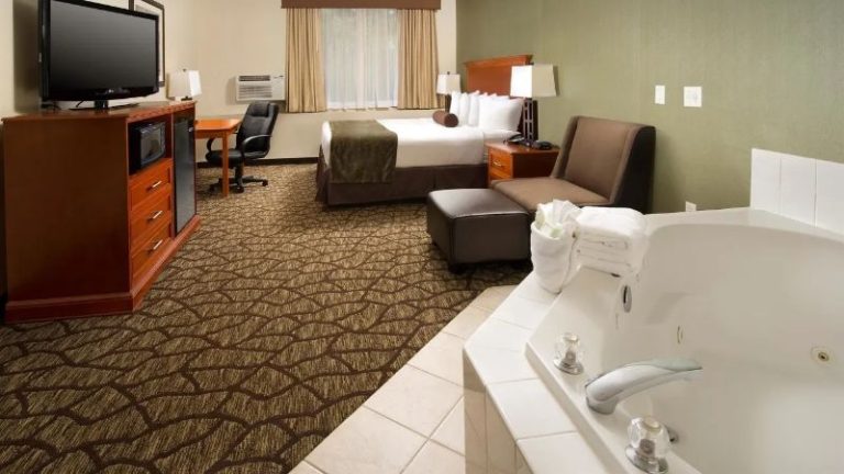 Best Western Plus Vancouver Mall Dr Hotel & Suites