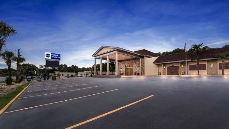 Best Western Riverside Inn