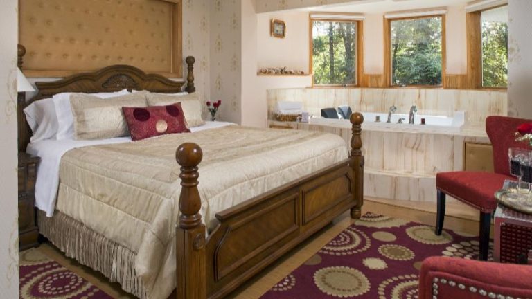 Cherry Valley Manor