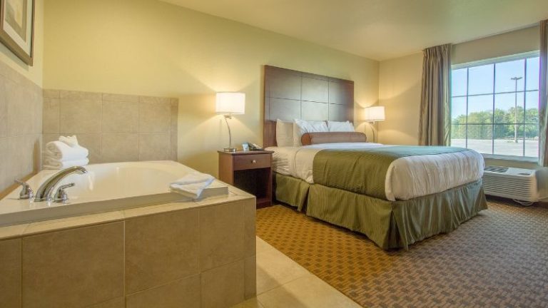 Cobblestone Inn and Suites – Corry