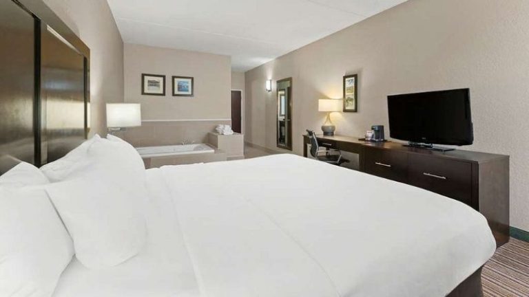 Comfort Inn Lehigh Valley West
