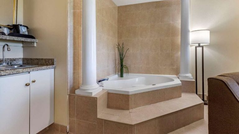 Comfort Suites Myrtle Beach Central