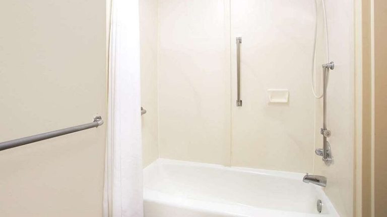 Days Inn by Wyndham Easley West of Greenville/Clemson Area