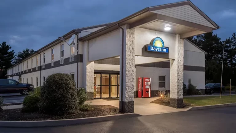 Days Inn by Wyndham Lancaster PA Dutch Country