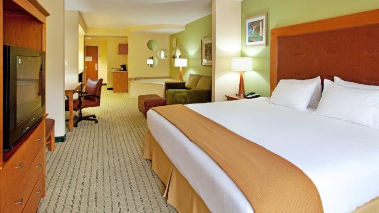Holiday Inn Express & Suites Charleston-north By Ihg