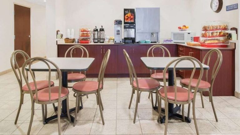 Microtel Inn & Suites by Wyndham Hamburg