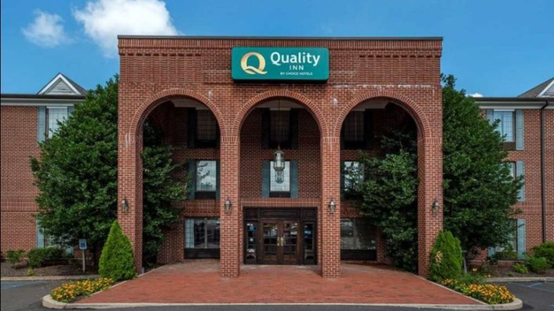 Quality Inn Montgomeryville-Philadelphia, room with private jacuzzi, photo 5