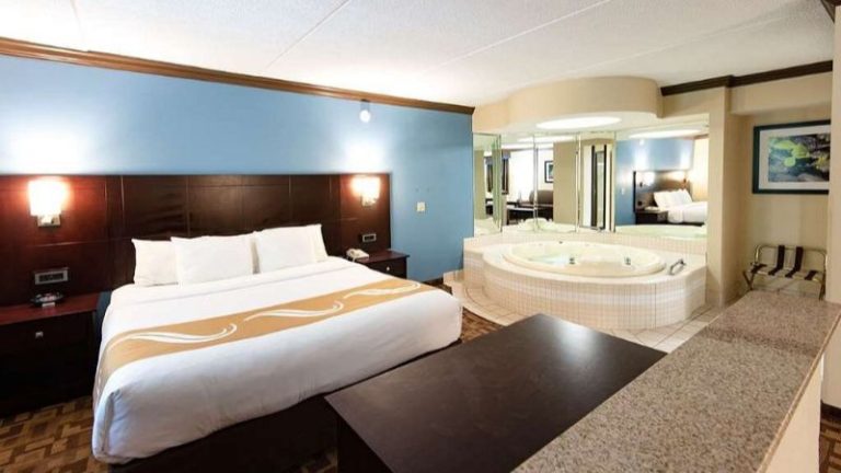 Quality Inn & Suites Quakertown