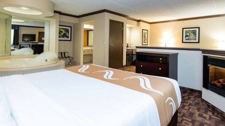 Quality Inn & Suites Quakertown