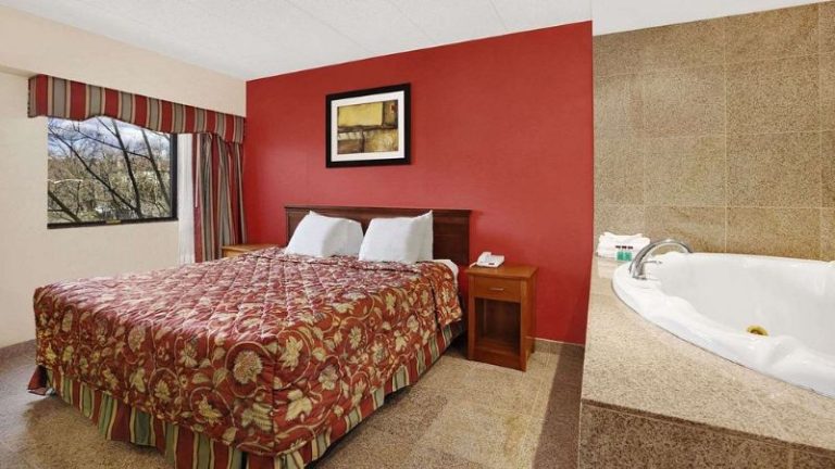 Ramada by Wyndham East Orange
