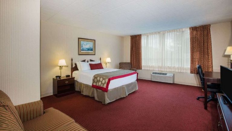 Ramada by Wyndham Ligonier