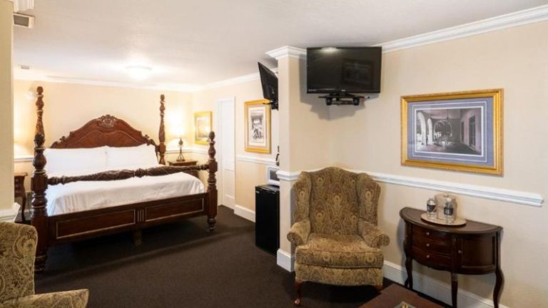 The 1927 Lake Lure Inn and Spa