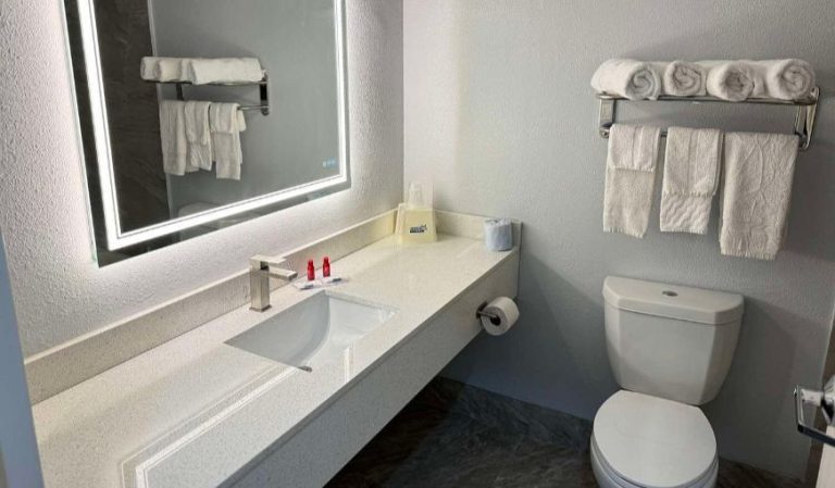 Americas Best Value Inn & Suites Haltom City Ft. Worth