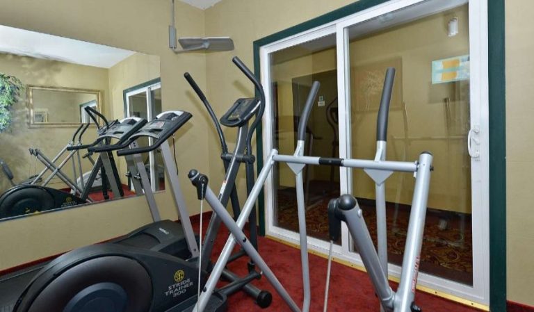 Americas Best Value Inn & Suites Haltom City Ft. Worth