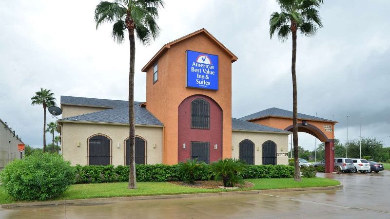 Americas Best Value Inn & Suites San Benito, room with private jacuzzi, photo 6