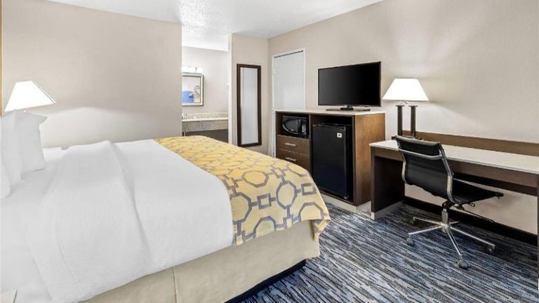 Baymont By Wyndham Port Arthur/groves Area