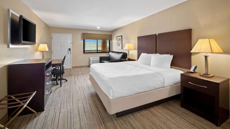 Best Western Cedar Inn