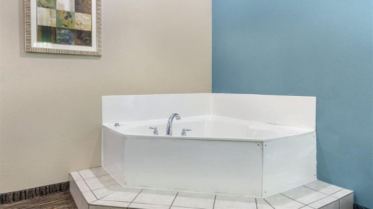 Best Western Mineola Inn