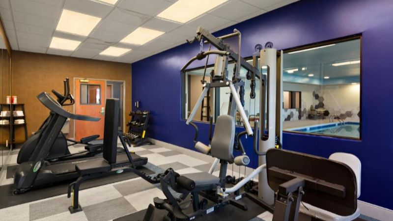 Comfort Inn & Suites Ashland – Richmond North, room with private jacuzzi, photo 7