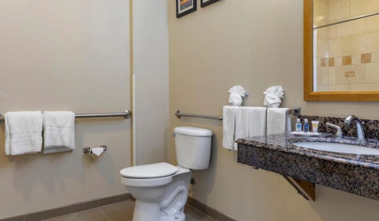 Comfort Inn & Suites Fort Worth West