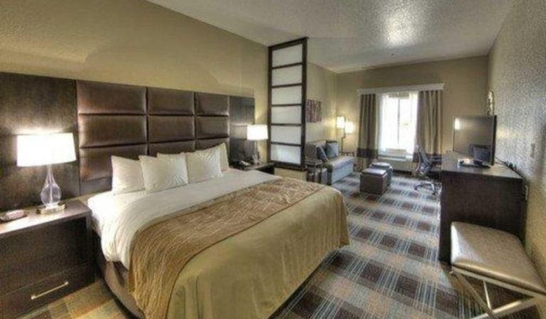 Comfort Inn & Suites Fort Worth West