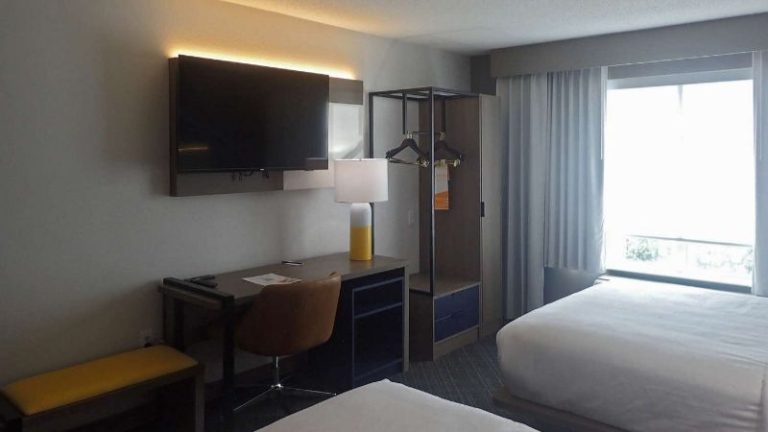 Comfort Inn & Suites Hampton Near Coliseum