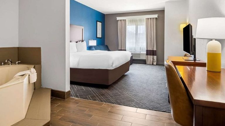 Comfort Suites Lindale – Tyler North