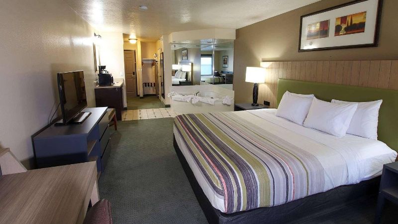 Country Inn & Suites by Radisson, West Valley City, UT