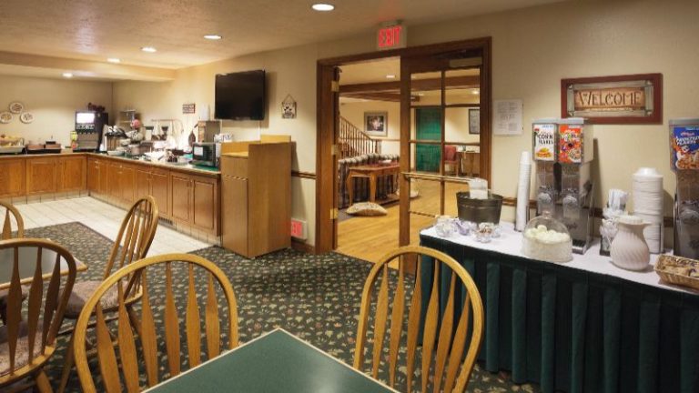 Country Inn & Suites by Radisson, West Valley City, UT