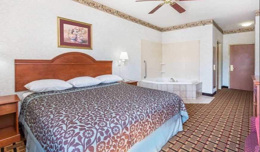 Days Inn by Wyndham Glen Allen