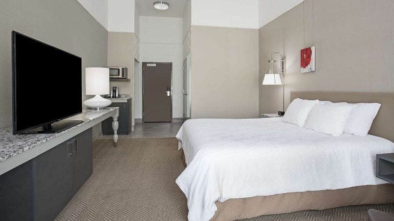 Hilton Garden Inn Salt Lake City/Layton, room with private jacuzzi, photo 2