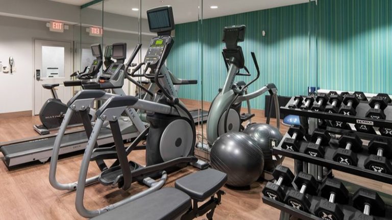 Holiday Inn Express & Suites Dallas South – Desoto By Ihg