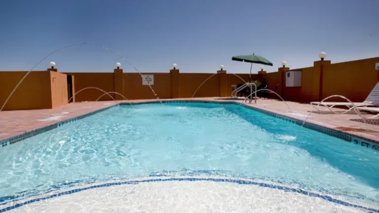 Holiday Inn Express & Suites Kingsville, an IHG hotel