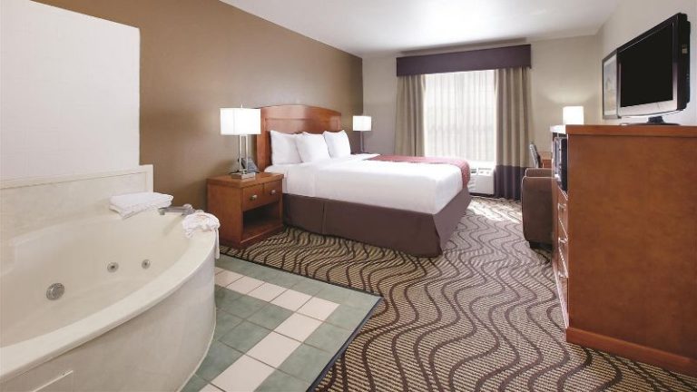 La Quinta Inn & Suites by Wyndham Rockwall