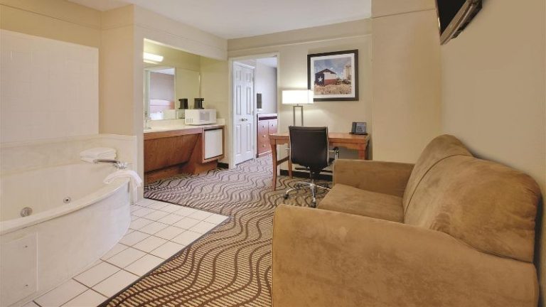 La Quinta Inn & Suites by Wyndham Rockwall