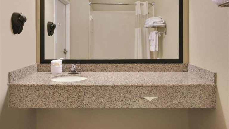 La Quinta Inn & Suites by Wyndham Rockwall