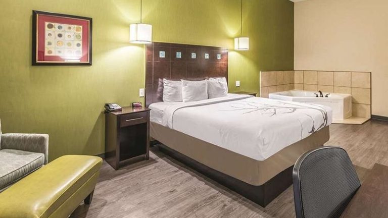 La Quinta by Wyndham Dallas Grand Prairie South