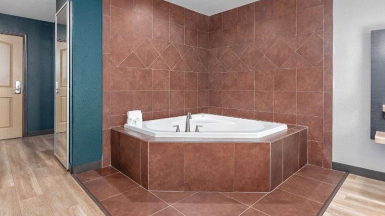La Quinta by Wyndham Woodway – Waco South
