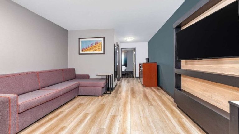 La Quinta by Wyndham Woodway – Waco South